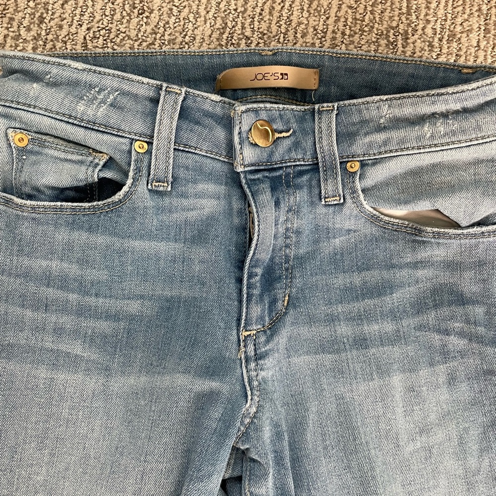 Joe’s Jeans “the icon” mid rise skinny crop size 25